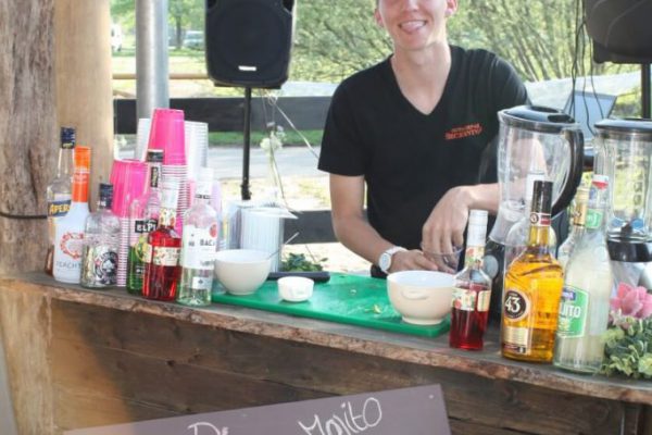 barman-outdoorpark-Almere-noresize