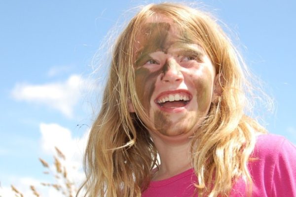 Survival kinderfeestje blond meisje