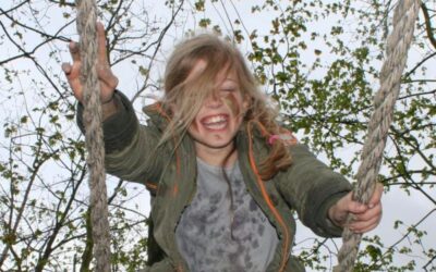 Voorjaar outdoor kinderfeestje in de natuur